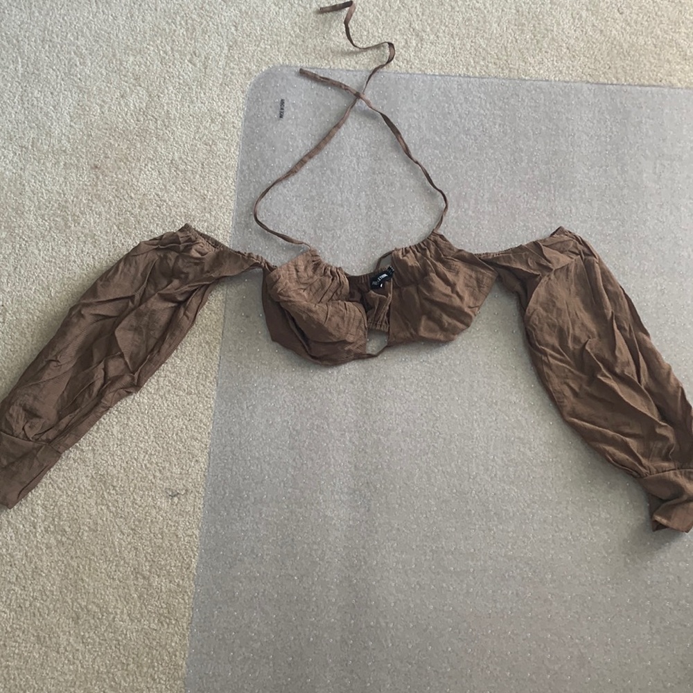 Pretty little thing cut out crop top